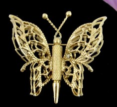 Monet Lacy Butterfly Brooch Vintage Pin Goldtone Double Wings 1.5&quot; - £13.40 GBP