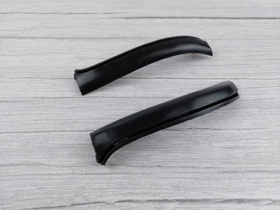 For Chevy Impala SS Caprice 1994-1996 Grille Rubber Stripe Trim Ends LH+RH - $14.44