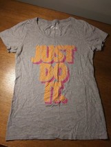 Nike The Nike Tee Gray Orange Pink JUST DO IT. Athletic Cut T-Shirt Size XS - £6.82 GBP
