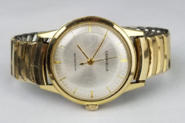 Vintage 1967 Caravelle / Bulova men&#39;s watch M7 waterproof gold tone 1960&#39;s - $1,302.05 MXN