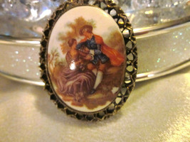 Unusual Vintage Cameo pin - £23.11 GBP