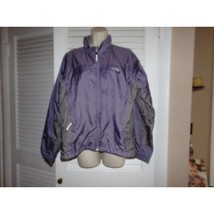 The North Face women&#39;s packable wind jacket M Excellent condition - $24.07