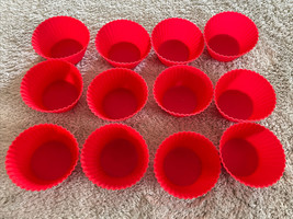 Red Silicone Small Cupcake Baking Cups - £5.09 GBP