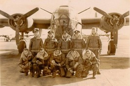 Vintage Photo WW2 WWII Photo World War Two USAAF B-24 Liberator Crew - $11.39