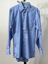 Van Heusen Mens Light Blue Wrinkle Free Dress Shirt, Size M 15-1/2 34/35 - $14.85
