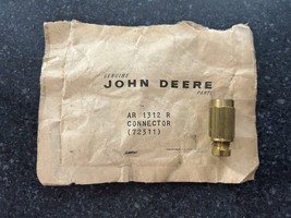 John Deere Original Equipment # AR1312R Connector - £27.19 GBP