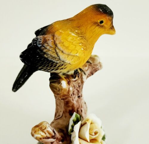 Oriole Type Bird Figurine Vintage 1990s White Rose Flower 4&quot; Ceramic HGS2E - $19.99