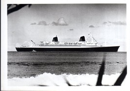 Photographs S.S. France Seven (7) Photograph of the Cruise Ship SS France - $3.50