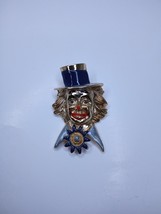 Vintage Enameled And Goldtone Clown Statement Pin Brooch - $232.05 MXN