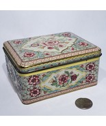 Vintage Embossed Floral Straw Flowers Hinged Tin Box Lid Container Holla... - £26.11 GBP