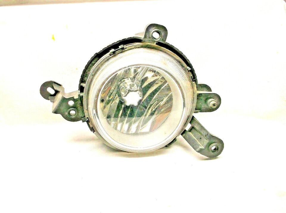 14-15-16 KIA SOUL DRIVER SIDE FOG LIGHT ASSEMBLY..OEM - $50.40