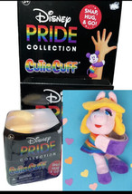 Disney Pride Cutie Cuff Rainbow Miss Piggy New Guaranteed ! Rainbow Muppets - £14.11 GBP