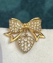 14K Yellow Gold Plated 3.80Ct Round Simulated Diamond Trending Bow Brooch Pin - £144.01 GBP