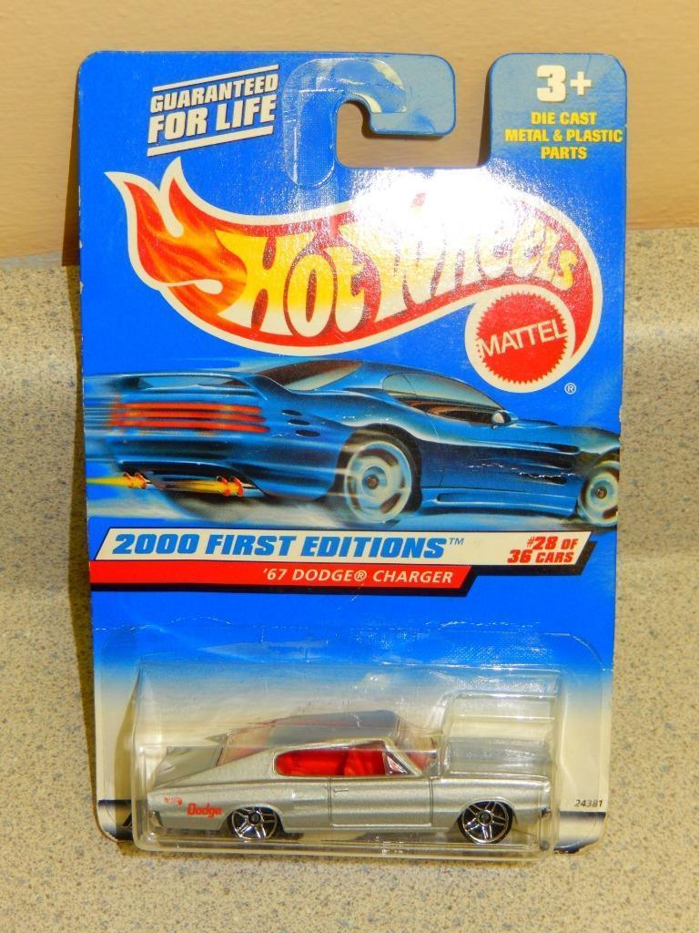 HOT WHEELS- DODGE CHARGER- 2000 FIRST EDITIONS- NEW ON CARD- L37 - $3.70