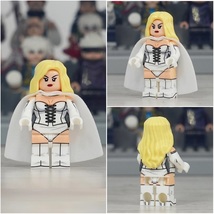 White Queen Marvel X-Men Comics Minifigures Weapons and Accessories - £3.12 GBP