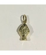 14k Yellow Gold 3D Fish Charm - $1,142.26 MXN