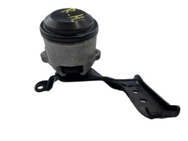 2018 Nissan Pathfinder RH Passenger Engine Mount With Mounting Bracket 3.5 - $49.45
