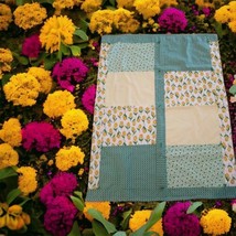 Handmade Quilt Spring Green Yellow Flowers Lap Throw Crib Blanket 37&quot; x 29&quot; EUC - £18.20 GBP