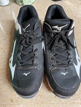 Women&#39;s Mizuno 9-Spike Swift Low Metal Softball Cleats Size 8  black/white! - $472.02 MXN
