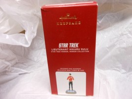 Hallmark Keepsake &quot;Star Trek -Lt. Hikaru Sulu&quot; 2020 Light/Sound Ornament... - $222.06 MXN
