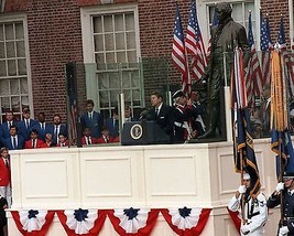 President Ronald Reagan speaks at Independence Hall in Philadelphia Phot... - £7.02 GBP+