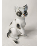 Vintage Danbury Mint &#39;Ouch&#39; Sore Paw Cat Bone China Figurine - $449.71 MXN
