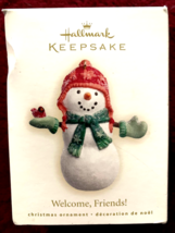 Hallmark Keepsake Christmas Ornament 2007 Welcome, Friends!  3&quot; Snowman - $146.41 MXN