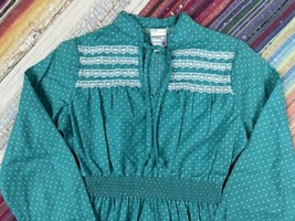 Vintage JC Penny’s Smocked Dress Aqua Polka Dot Ruffle Barbiecore Sz 12 USA - £23.34 GBP