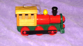 Christmas wooden locomotive train wheels move w/string hanger (Ebay 3bag) - £3.11 GBP