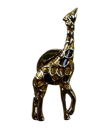 Giraffe Gold Tone Textured about 1&quot; Brooch Pin Souvenir Zoo Life - $12.11 CAD
