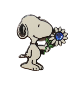 Pinnacle Design Snoopy Holding Daisy Birthstone Blue Rhinestone Pin - $13.72 CAD