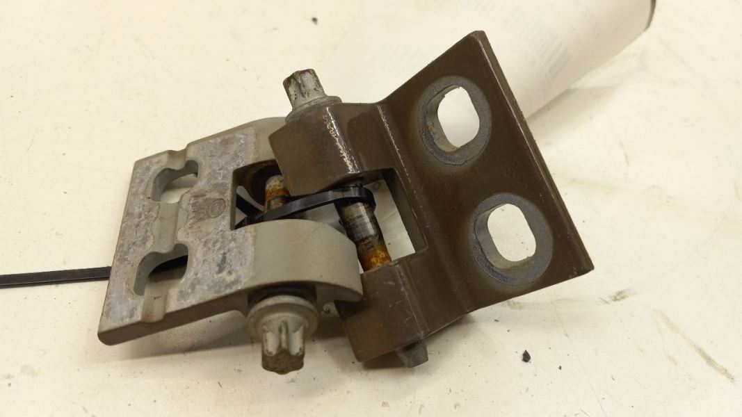 Mini Cooper Countryman Door Hinge Set Right Front Passenger 2011 2012 20... - $29.79