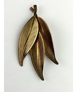 Vintage Bronze Tone 3 Leaves Pin Brooch - $8.06 CAD
