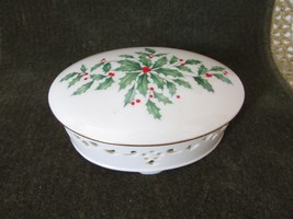  LENOX BONE CHINA POTPOURRI COVERED BOX HOLLY &amp; BERRY PIERCED USA 4.75&quot;L - $6.88