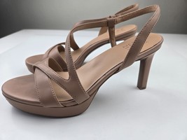 Naturalizer Women&#39;s Abby Heeled Sandal, size 9 W - $51.48