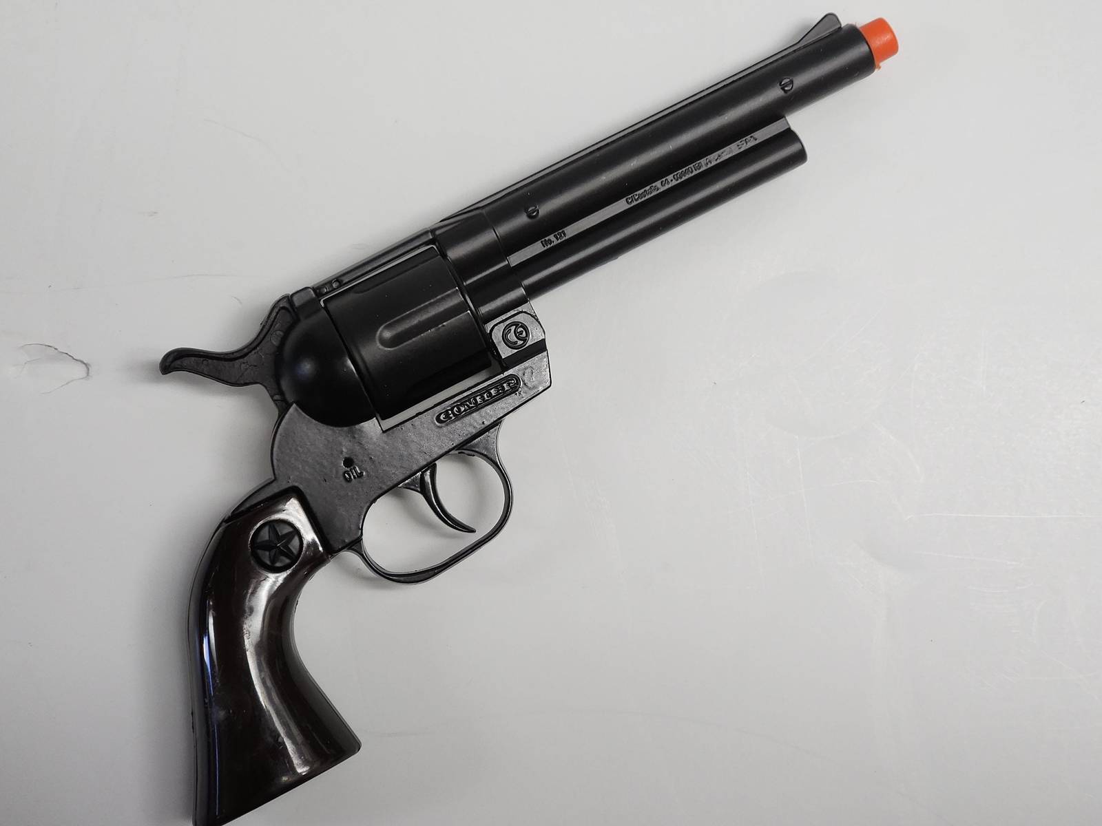 Gonher Retro Classic Style Cowboy Revolver Cavalry 12 Shot Cap Gun Faux Wood Gri - $32.99