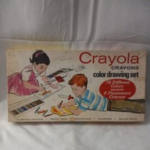 Vintage CRAYOLA CRAYONS No. 72 Color Drawing Set 1958 + Sharpener NO BOO... - $39.59