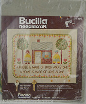 Vintage NOS Bucilla Needlecraft Key Holder &quot;Home is made of Love&quot; #3519 - £12.44 GBP