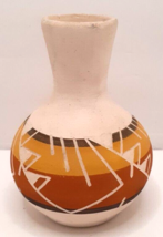 Sioux Indian Signed Pottery Vase SPRC SD 77 Black Tail Deer - £13.92 GBP