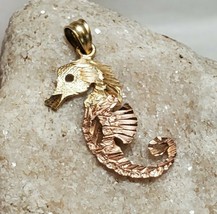 Nice! 14K Yellow And Rose Gold Seahorse Necklace Pendant 1.23g - £103.85 GBP