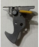 06-13 BMW E90 E91 E92 325I 328I 330I 335I M3 HOOD LOCK LATCH CATCH SET - $46.69 CAD