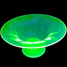 Uranium Vaseline Glass Footed Fruit center piece bowl, 9&quot; wide, 4 1/2&quot; tall - £39.33 GBP