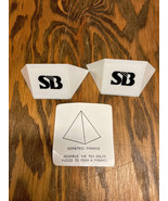 SB bank promotional item plastic geometric pyramid - $368.13 MXN
