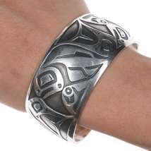 7&quot; Large Danny Dennis Northwest Coast Frog Clan Native American cuff Bracelet - £599.16 GBP