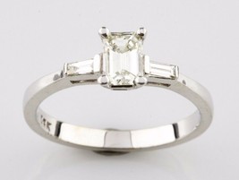 0.70 carat Three-Stone Diamond 14k White Gold Engagement Ring Size 6.75 - £1,955.57 GBP