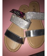 veedee sandals 5/6 with rhinestone accents - £17.40 GBP