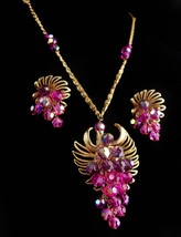 Vintage necklace set / vintage chandelier Fuschia crystal necklace - clip on ear - £130.48 GBP