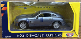 Silver Chevrolet Crossfire 1:24 Die-Cast Replicas Collectible Motor Max ... - $19.99