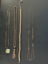 4 Vintage Necklaces - £5.41 GBP