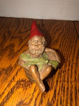 1990 Tom Clark Signed BUZZ Gnome Figurine 2 1/2&quot; Tall - £7.94 GBP